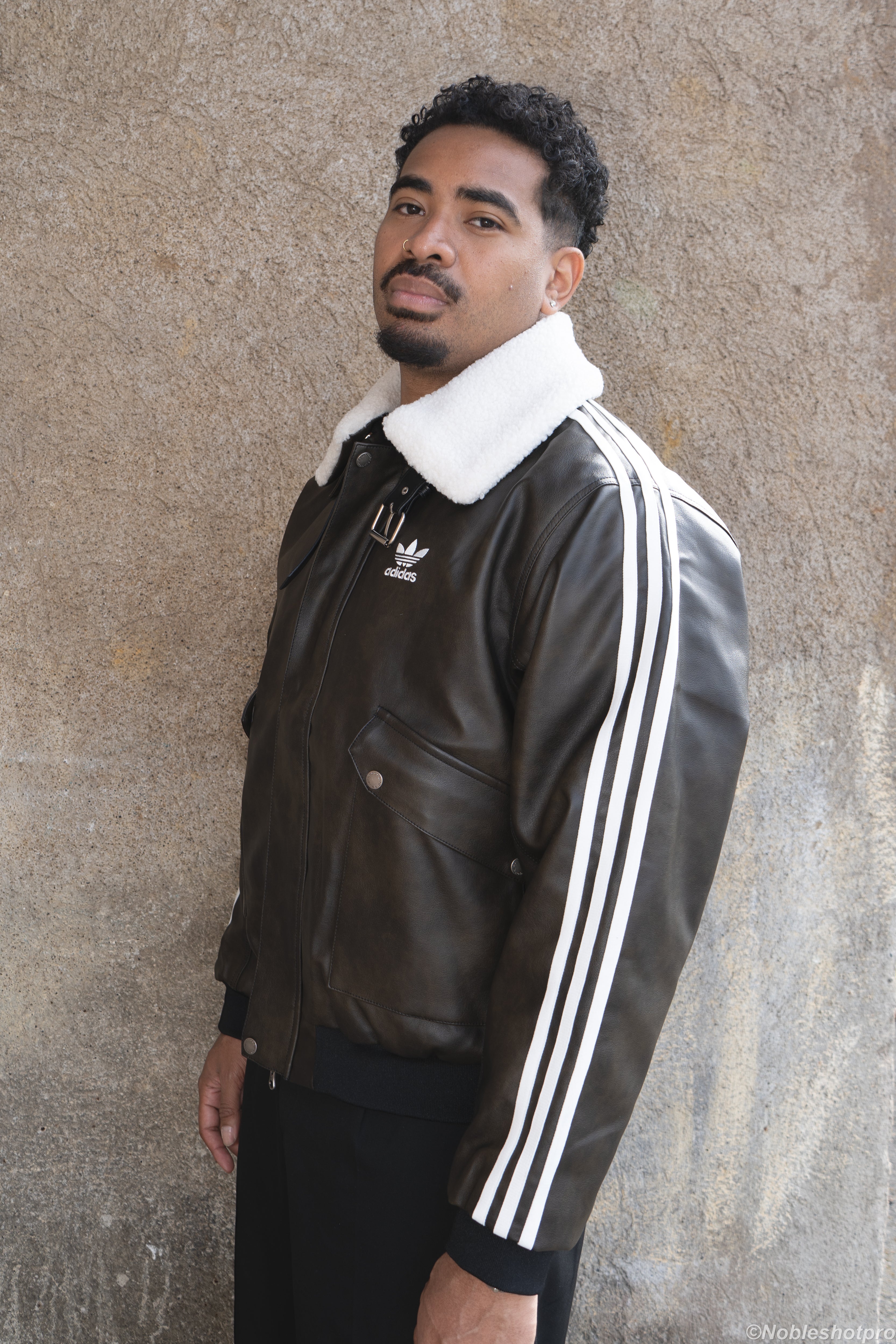 Aviator Leather Jacket – Noir (Édition Limitée)