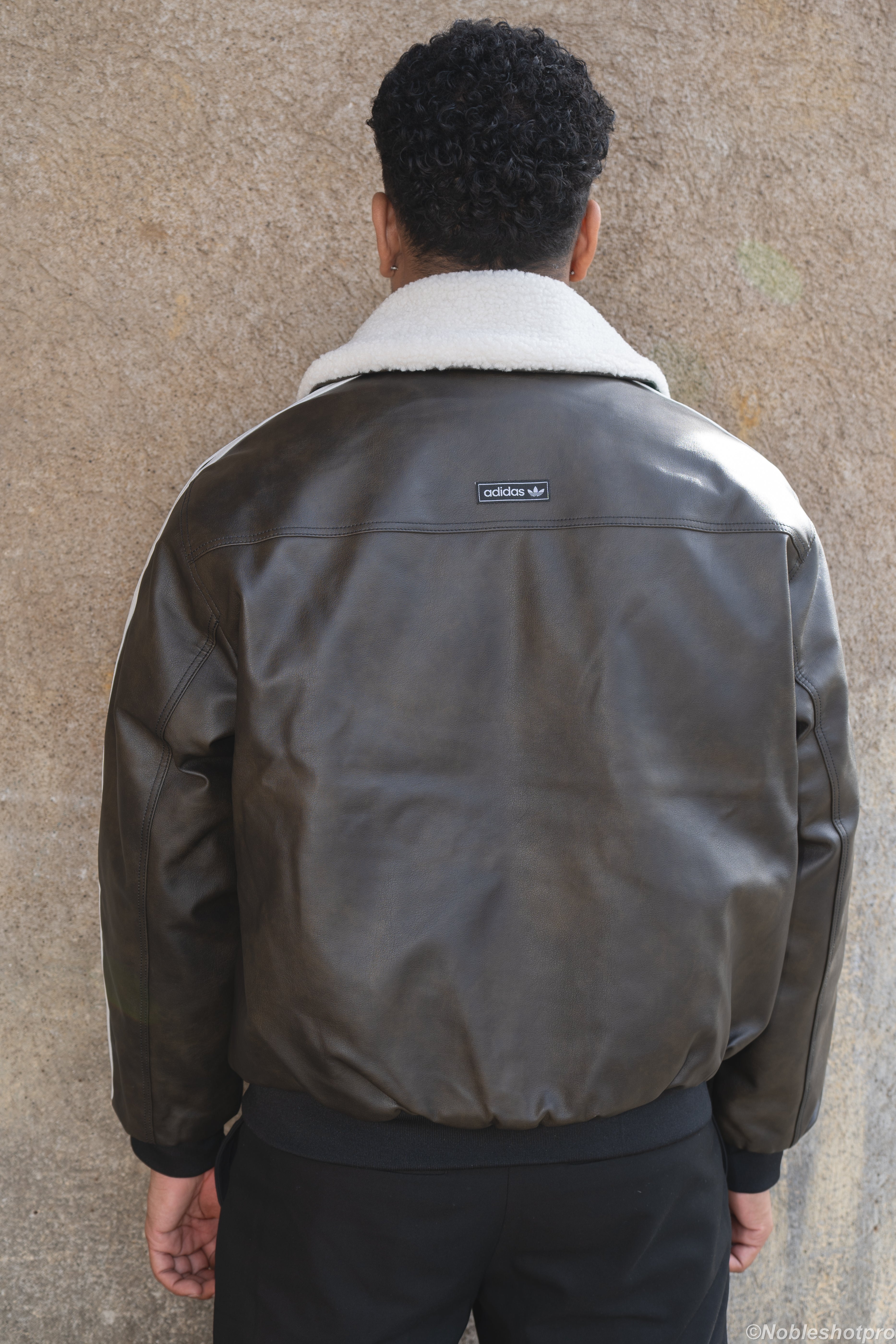 Aviator Leather Jacket – Noir (Édition Limitée)
